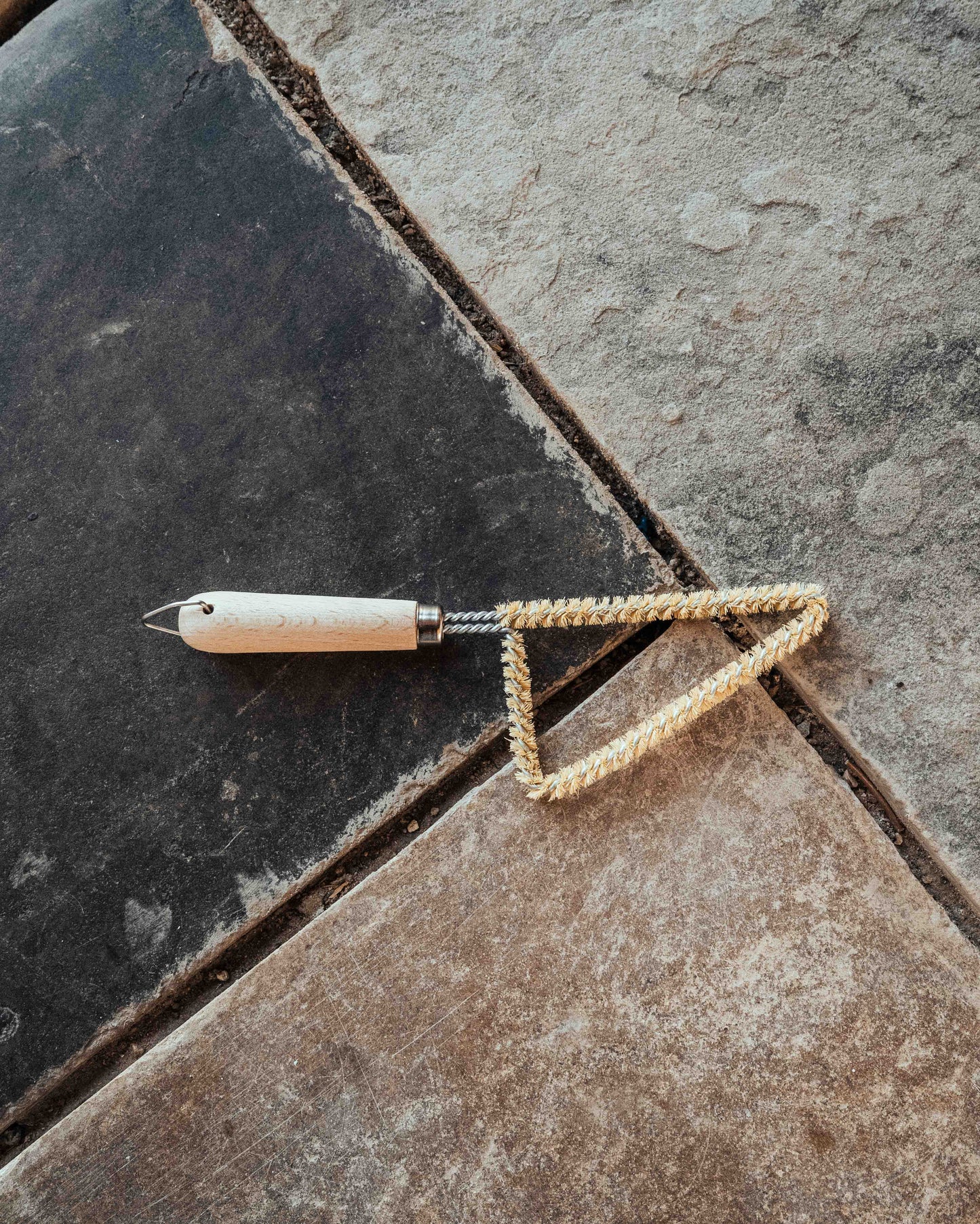 Joint Brush