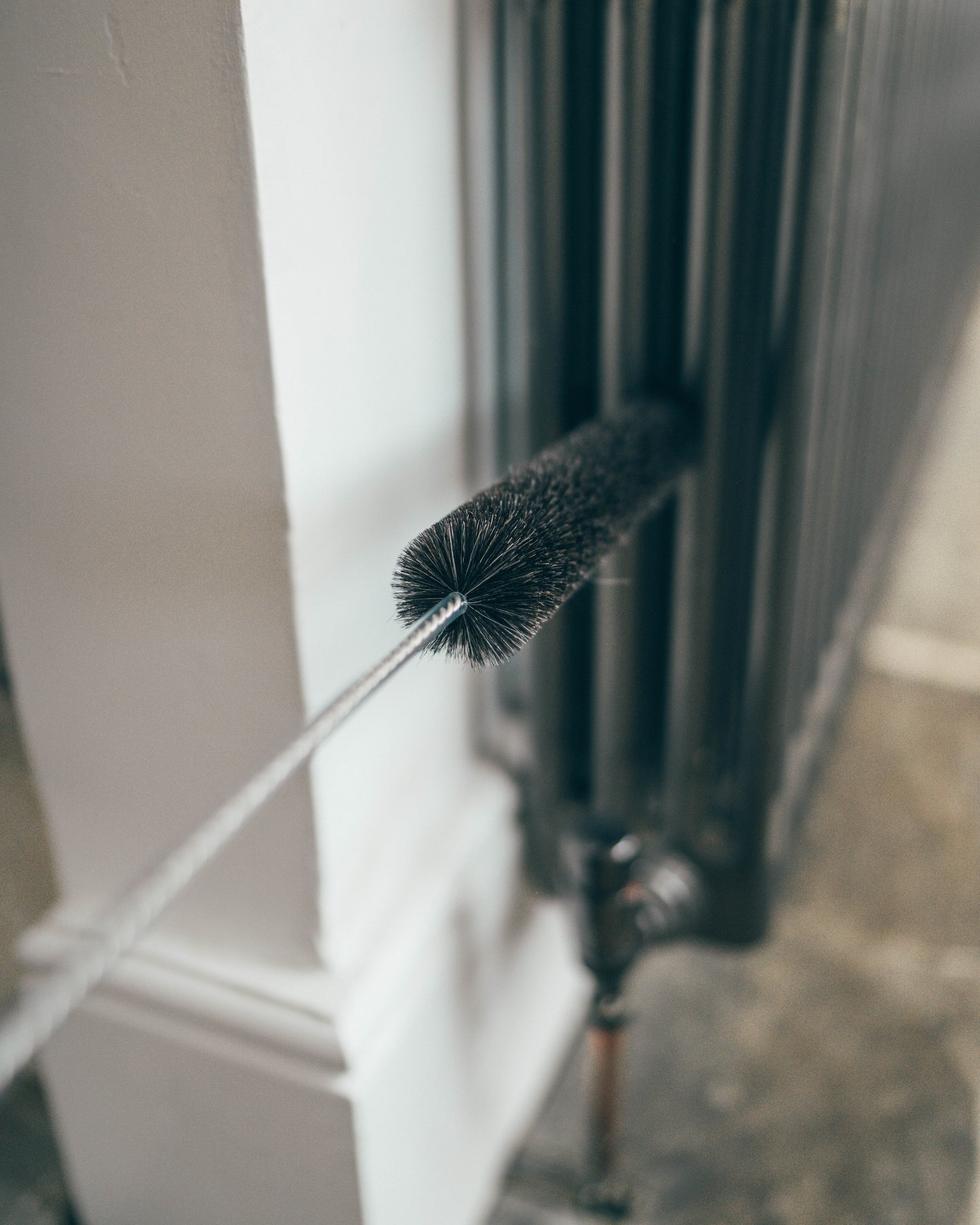 Radiator Brush with Dark Goat Hair - 100cm