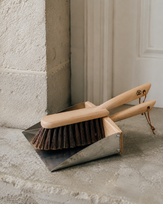 Dustpan & Hand brush Set - Magnetised
